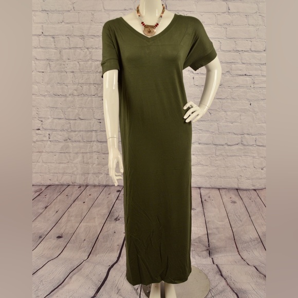 BN Zenana Premium V Neck Short Sleeve Maxi Dress Size Various - Picture 6 of 12